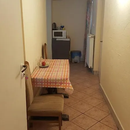 Ferienwohnung Pod Srebrna Roza Chęciny Exterior foto