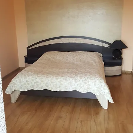 Ferienwohnung Pod Srebrna Roza Chęciny Exterior foto