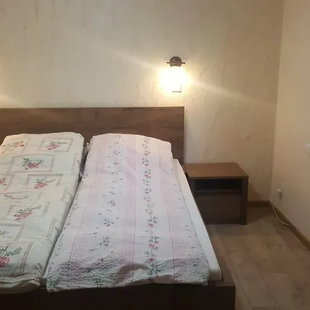Ferienwohnung Pod Srebrna Roza Chęciny Exterior foto